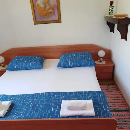 Tamy - With Jacuzzi Holiday home